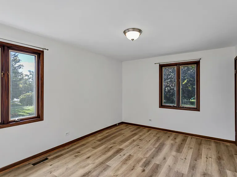 30 Green Oaks Dr — Photo 12
