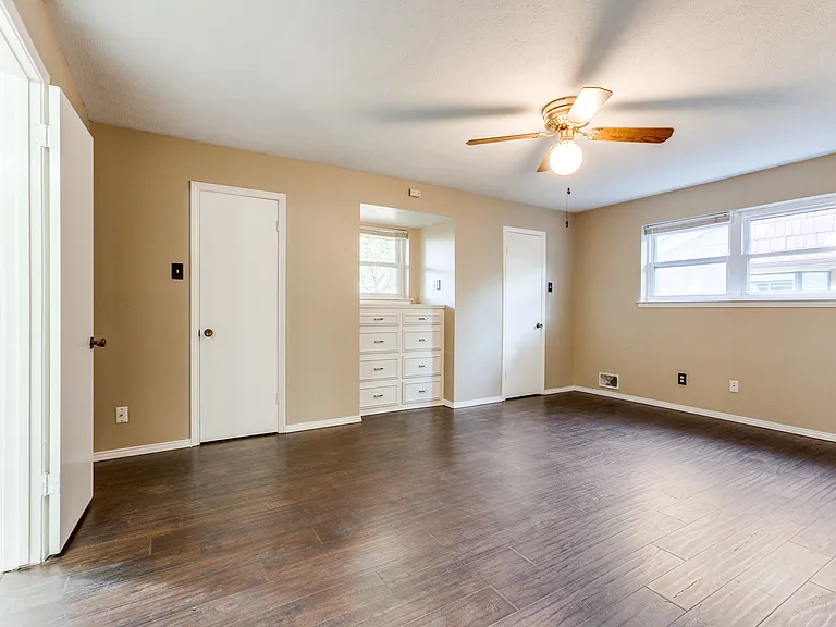 7739 La Manga Dr — Photo 16