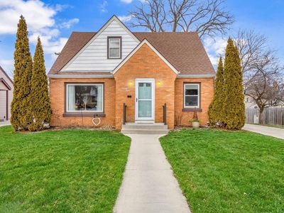 1112 Kensington AVENUE, Plymouth, WI, 53073