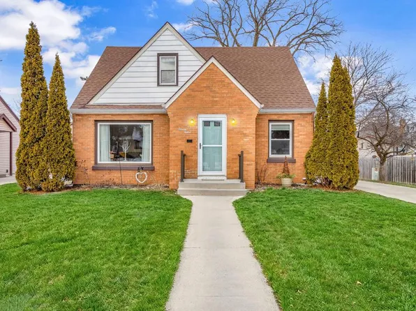 1112 Kensington AVENUE, Plymouth, WI 53073