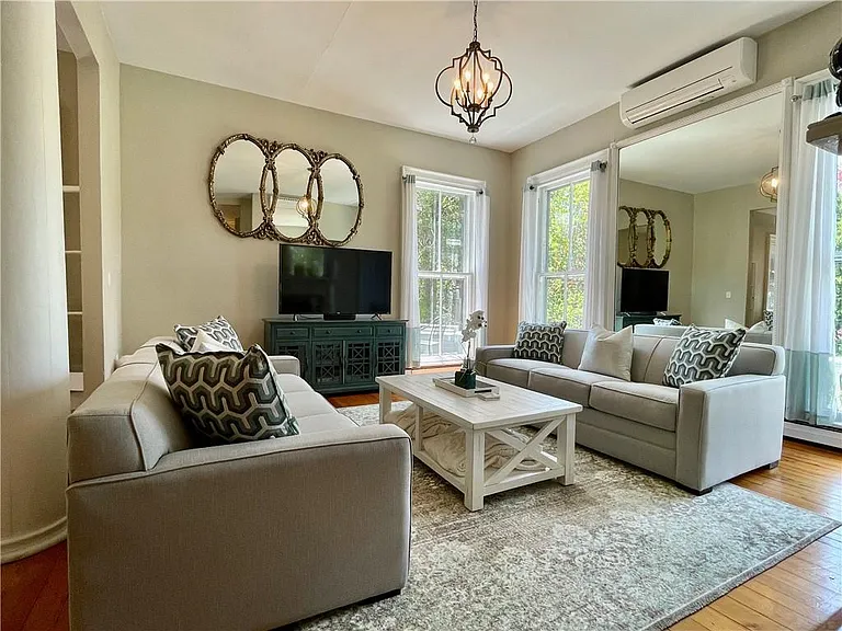 541 Bellevue Ave #4 — Photo 4
