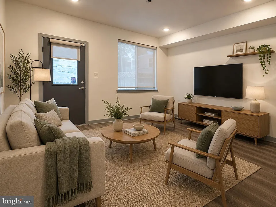 415 W Berks St #1