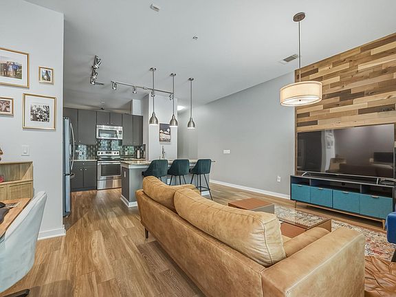 2nd image of 1900 Barton Springs Rd Unit 2006