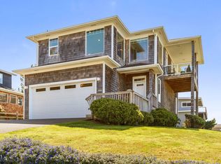 1928 NE 67th St, Lincoln City, OR 97367