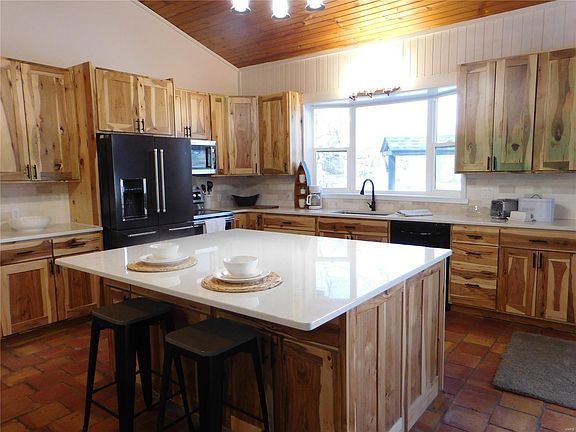 4th image of 1863 Bella Vista Dr