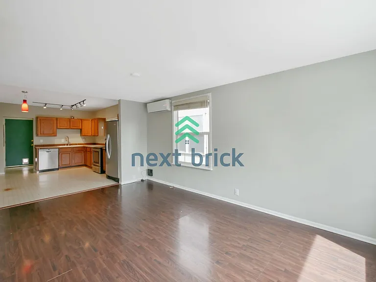 710 N 76th St — Photo 5