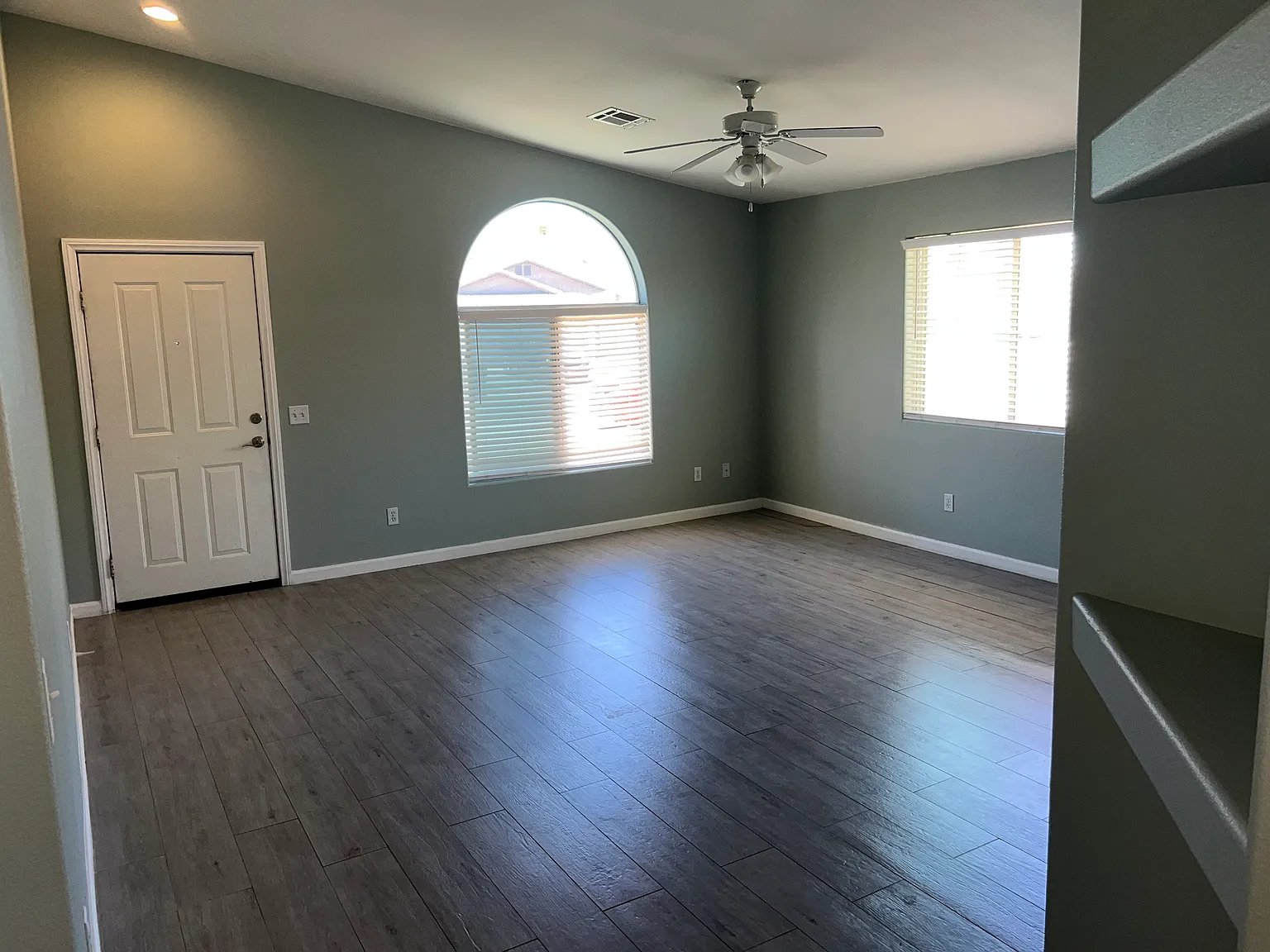 830 Aurora Way — Photo 4