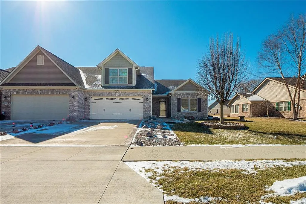 8875 Stepping Stone Way photo 1