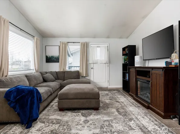 730 SE 8th Avenue #G201, Oak Harbor, WA 98277