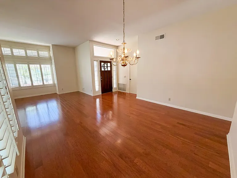 1732 Sea Pines Rd — Photo 5
