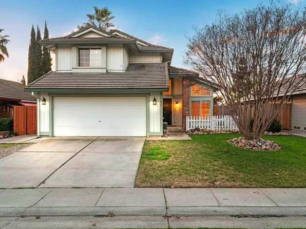 702 Cedar Flat Ave, Galt, CA 95632