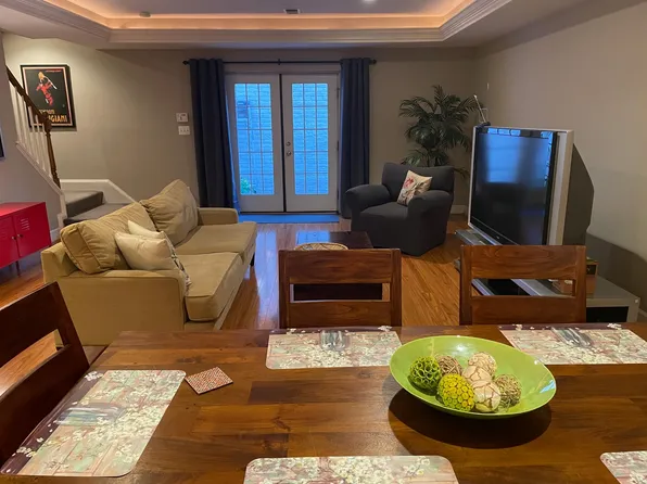 (undisclosed Address), Vienna, VA 22182