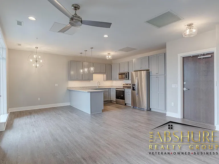 145 S Main St #303 — Photo 5