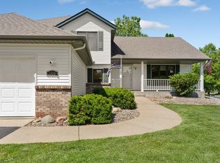 3785 Blackhawk Ridge Cir, Eagan, MN 55122