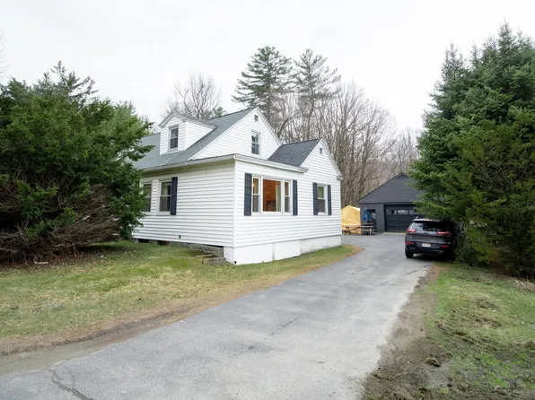 897 Church St, North Adams, MA 01247