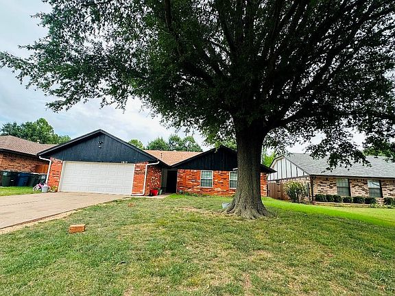 4th image of 1612 Whispering Creek Dr