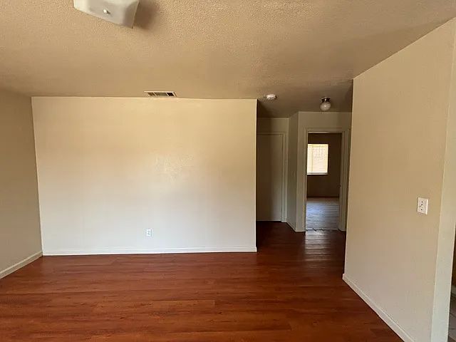 2 bed, $1,900 — Photo 4
