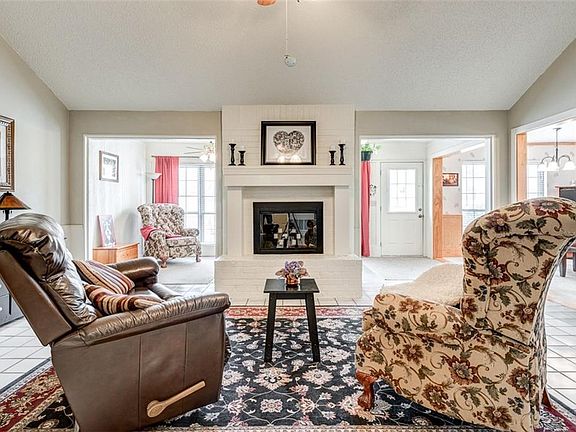 4th image of 3800 Berry Hill Ct