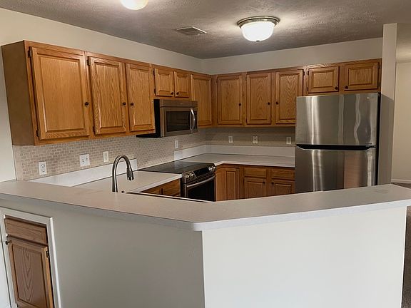 5th image of 6557 Clover Ct SE #1
