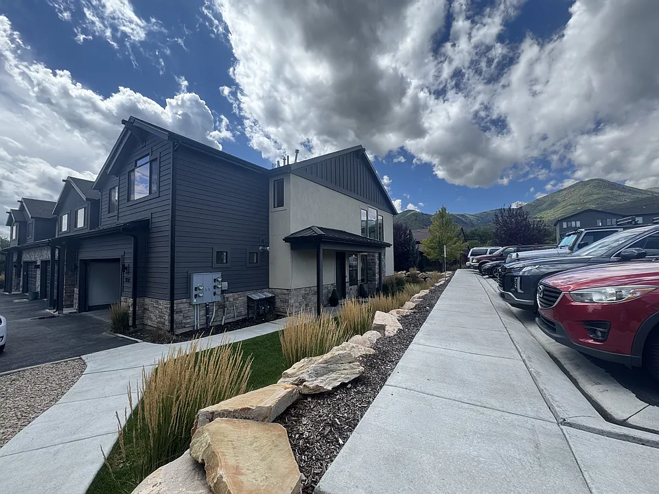 1137 N 520 W #1