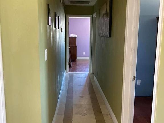 4th image of 100 E Cypress Dr