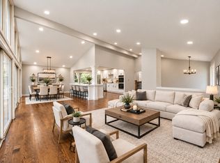 1117 Barberry Ct, Downers Grove, IL 60515