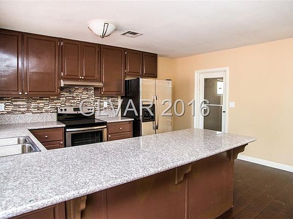 3rd image of 4430 E New York Ave