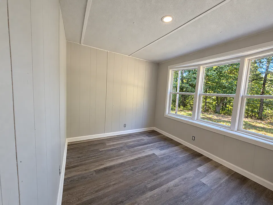 120 Longbranch Rd