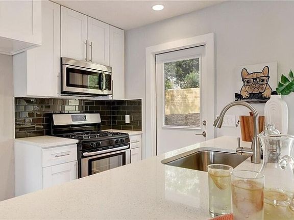 4th image of 6306 Vioitha Dr #B