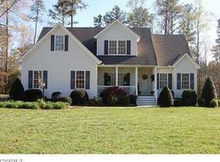 11525 Hunters Hawk Dr, Chesterfield, VA 23838