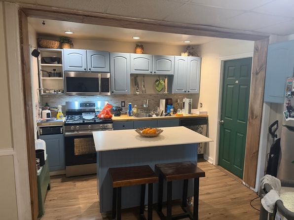 117 Turner Ave Floor 1