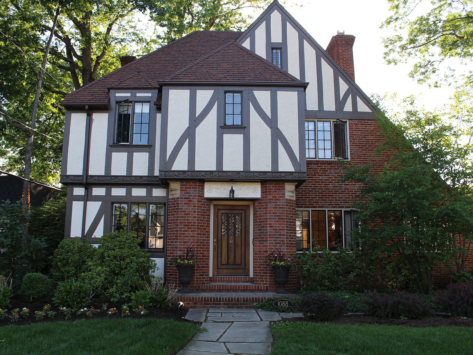 1088 Summit Ave, Lakewood, OH 44107 Zillow