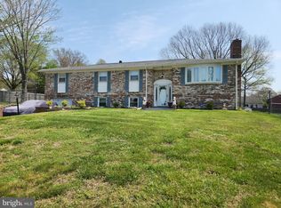 2272 Westwood Dr, Waldorf, MD