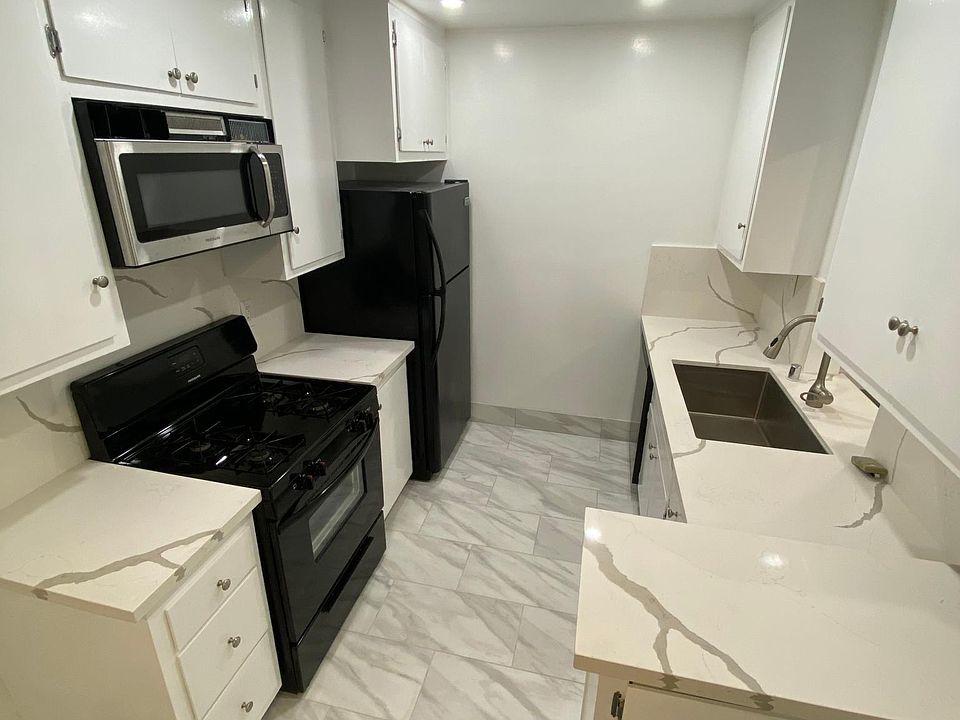 New kitchen with all appliances