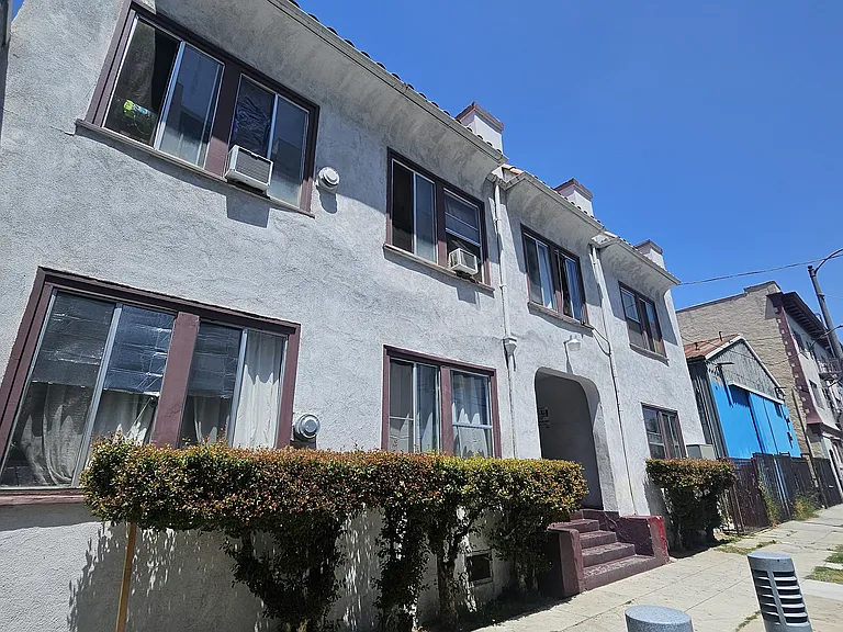 239 W 25th St #4 — Photo 7