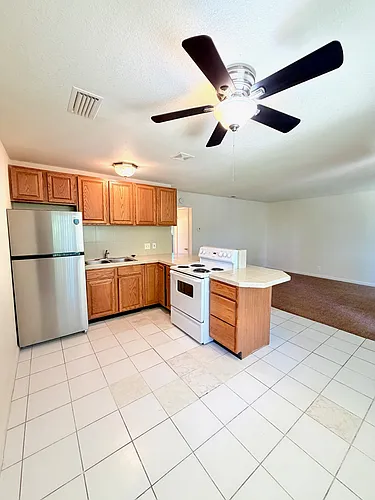 1439 E Saginaw Way #D Photo 1 1439 E Saginaw Way #D Photo 1
