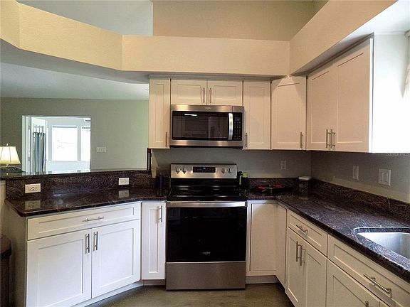 4th image of 3374 Cooper Rd