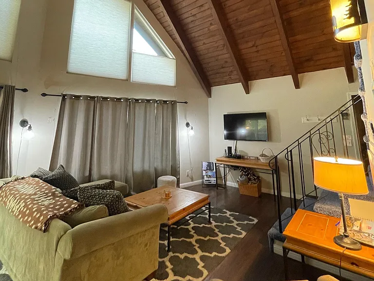 1413 Friant Dr — Photo 13