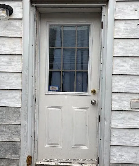 434 E Main St — Photo 2