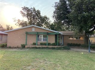 620 Navajoe Rd, Altus, OK 73521