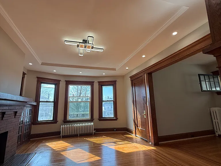 629 Parkside Ave — Photo 6