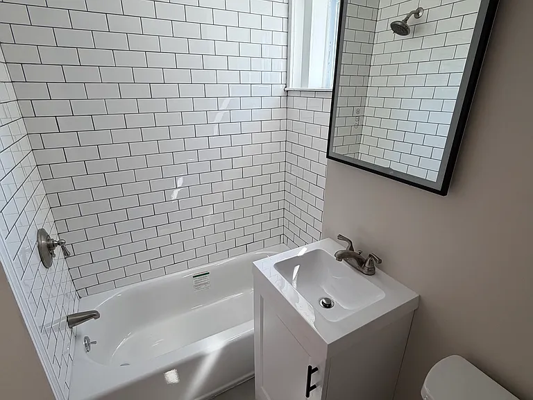 35 Greenleaf St #1 — Photo 5