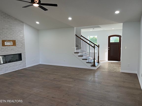 4th image of 2317 Lena George Ln