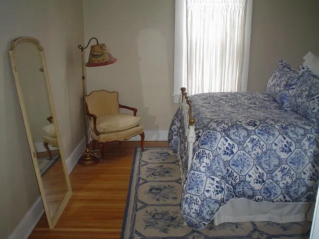 1304 Barret Ave — Photo 11