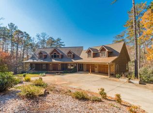 1518 Deer Trail Lakes Dr, Clarkesville, GA 30523