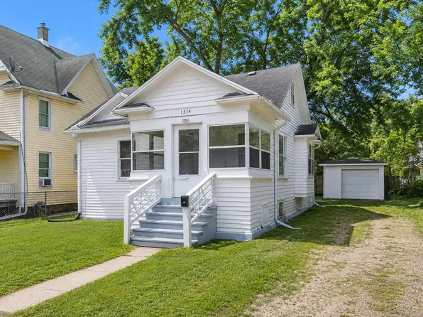 1314 Clinton Ave, Kalamazoo, MI 49001