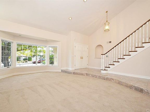 4th image of 26585 Academy Dr