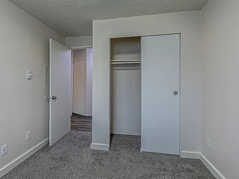 Valley Vista — Photo 62