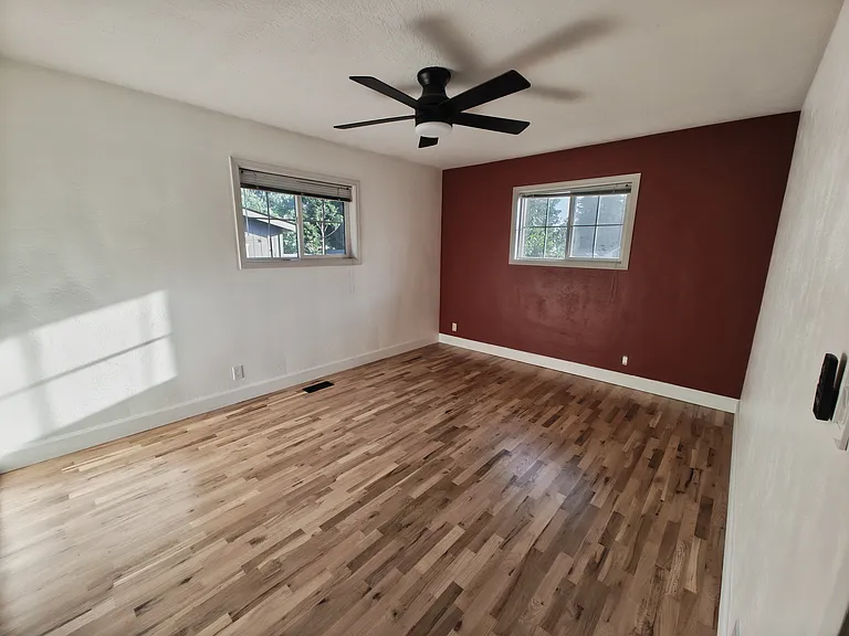 2116 Crestbrook Rd — Photo 14