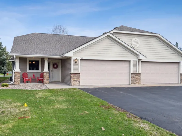 980 Keystone Ct N, Hudson, WI 54016